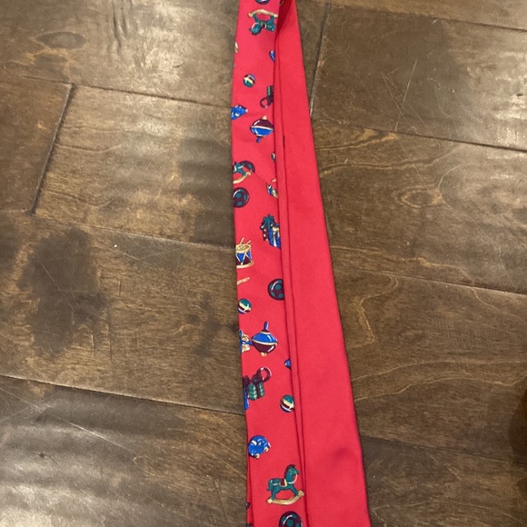 Stafford Santa,dogs and toys vintage Christmas tie! Great to wear to the office - Picture 2 of 3